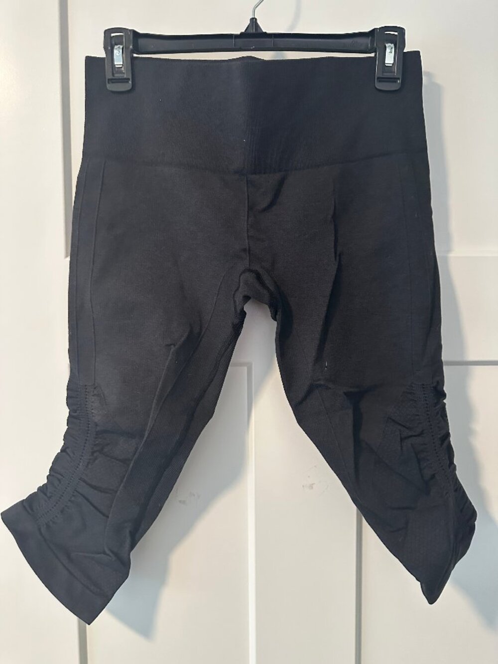 Lululemon High- Rise Crop Legging- Size 6